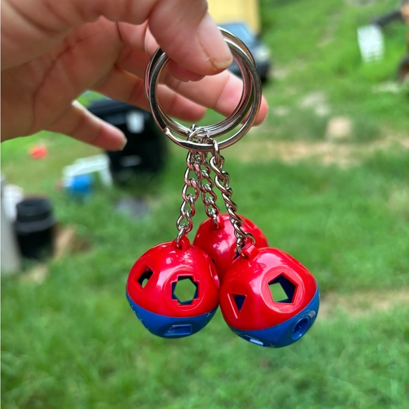 TUPPERWARE KEYCHAINS (3 PIECES SET) - Picture 3 of 9